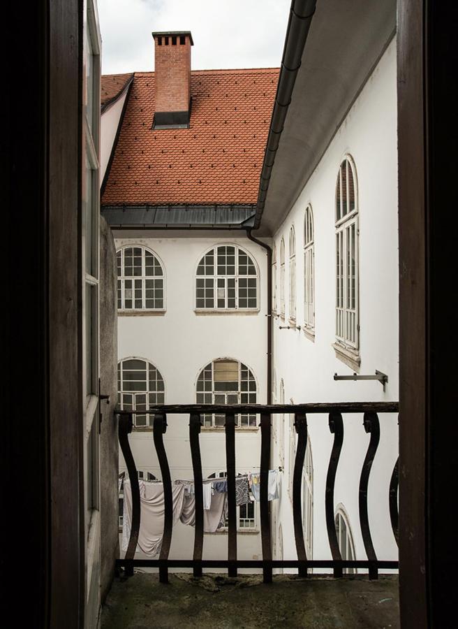 Apartment Breg - Old Town River Ljubljana Exterior foto